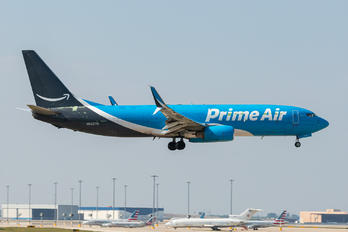 N5227A - Amazon Prime Air Boeing 737-86X(WL)