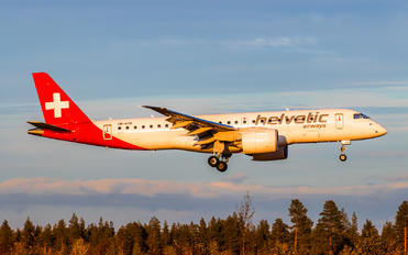 HB-AZB - Helvetic Airways Embraer ERJ-190-E2