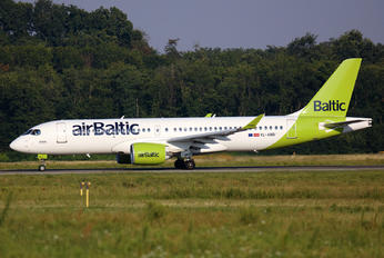 YL-ABD - Air Baltic Airbus A220-300