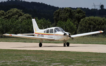 EC-DFK - Private Piper PA-28 Warrior