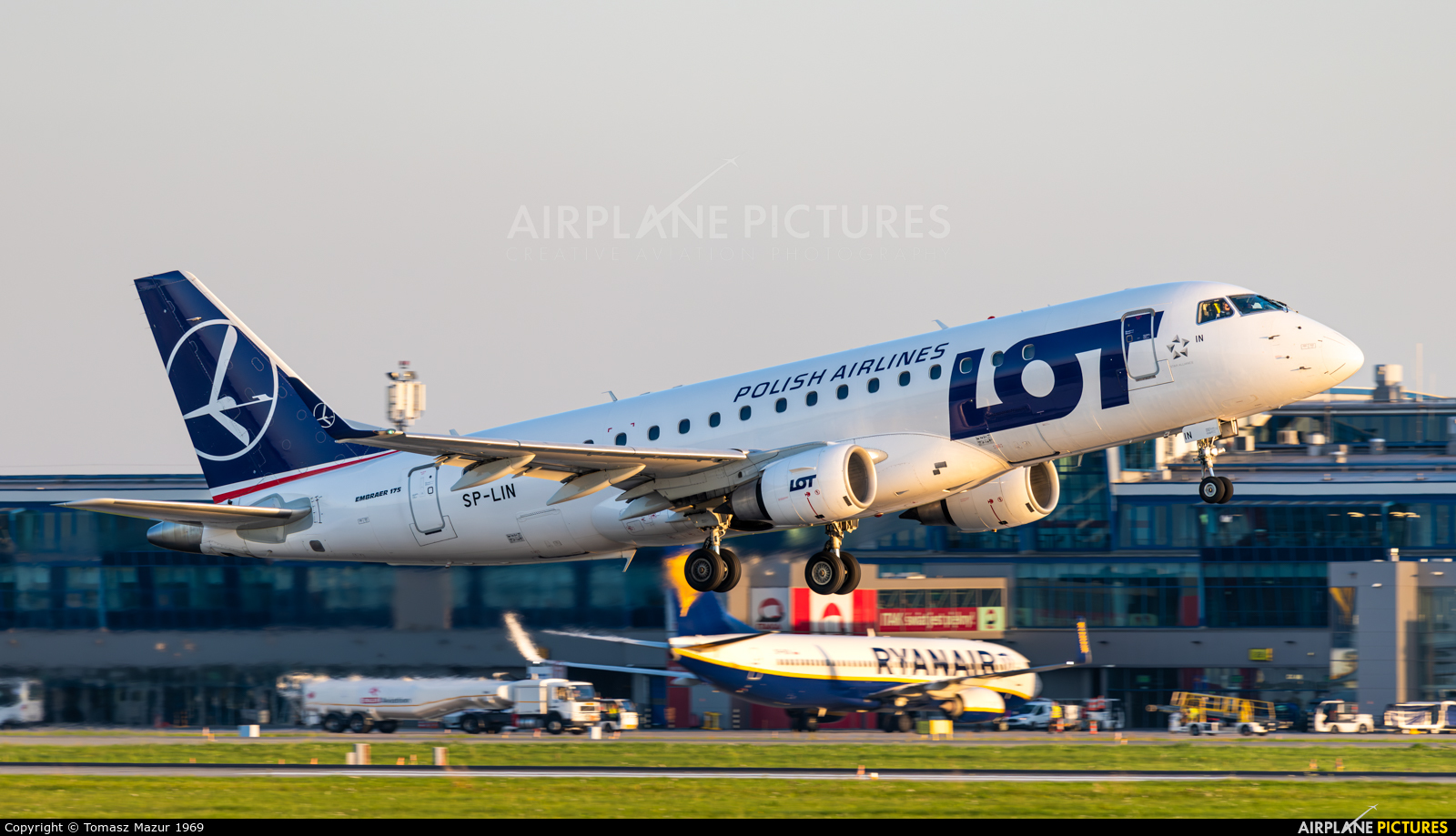 LOT - Polish Airlines SP-LIN aircraft at Katowice - Pyrzowice