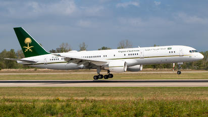 HZ-HMED - Saudi Arabia - Government Boeing 757-200