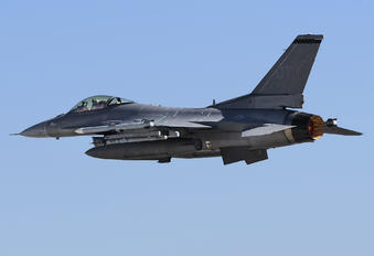88-0420 - USA - Air Force General Dynamics F-16CG Night Falcon
