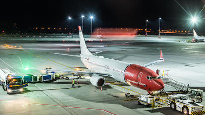 LN-ENV - Norwegian Air Shuttle Boeing 737-800