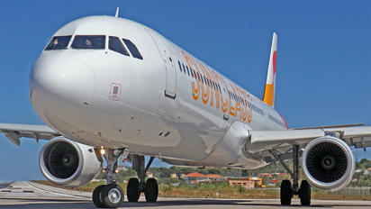 OY-TCH - Sunclass Airlines Airbus A321