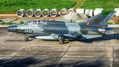 2437 - Bangladesh - Air Force Chengdu FT-7 PG