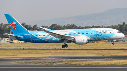 B-2735 - China Southern Airlines Boeing 787-8 Dreamliner