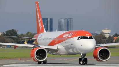 OE-LSR - easyJet Airbus A320 NEO