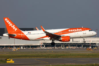 OE-INF - easyJet Europe Airbus A320