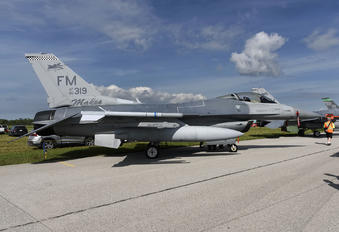 86-0319 - USA - Air Force General Dynamics F-16C Fighting Falcon