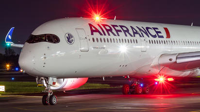 F-HTYL - Air France Airbus A350-900