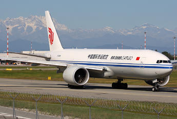 B-222S - Air China Cargo Boeing 777F