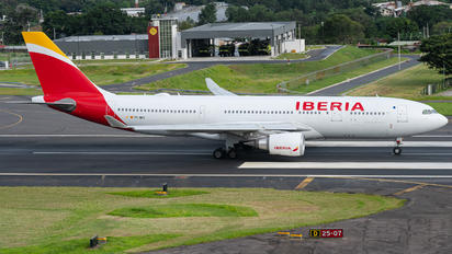 EC-MOY - Iberia Airbus A330-200