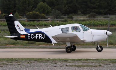 EC-FRJ - Private Piper PA-28 Cherokee