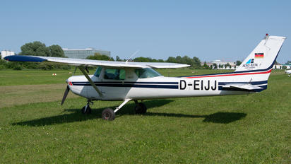 D-EIJJ - Private Cessna 152