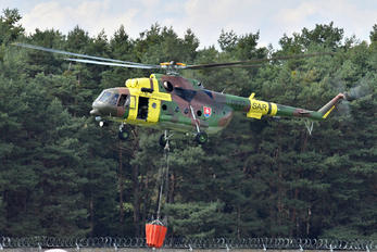 0827 - Slovakia -  Air Force Mil Mi-17