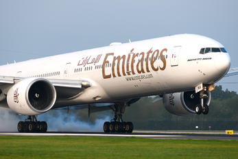 A6-ENA - Emirates Airlines Boeing 777-300ER