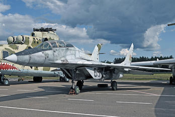 65 - Belarus - Air Force Mikoyan-Gurevich MiG-29KUB