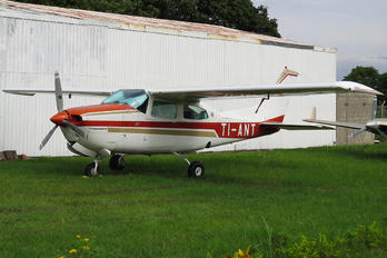 TI-ANT - Private Cessna 210 Centurion