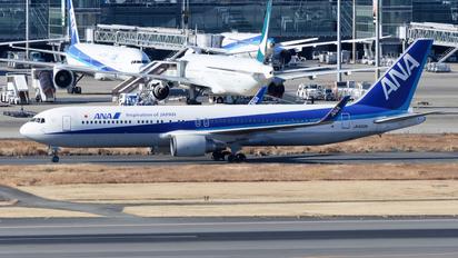 JA622A - ANA - All Nippon Airways Boeing 767-300ER