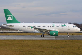 YR-ABA - Carpatair Airbus A319