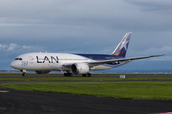 CC-BBA - LAN Airlines Boeing 787-8 Dreamliner