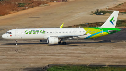 A4O-OXA - Salam AIR Airbus A321 NEO
