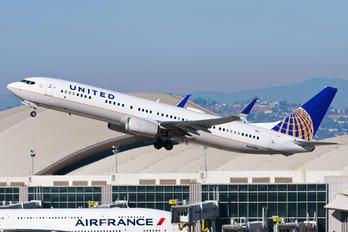 N69888 - United Airlines Boeing 737-900
