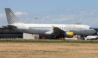 EC-KLT - Vueling Airlines Airbus A320 aircraft