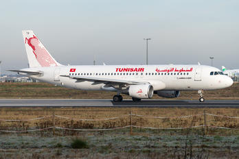 TS-ITA - Tunisair Airbus A320