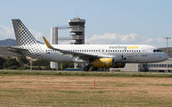 EC-MFL - Vueling Airlines Airbus A320 aircraft