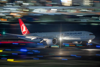 TC-LJK - Turkish Airlines Boeing 777-300ER