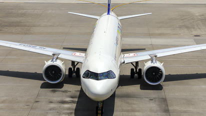 HL8504 - Air Busan Airbus A321 NEO