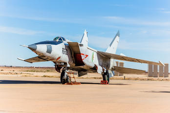 FG-62 - Algeria - Air Force Mikoyan-Gurevich MiG-25RB