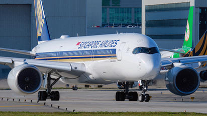 9V-SHM - Singapore Airlines Airbus A350-900