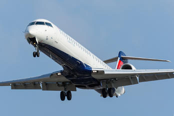 N823SK - Delta Connection - SkyWest Airlines Bombardier CRJ-900LR