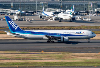 JA609A - ANA - All Nippon Airways Boeing 767-300ER