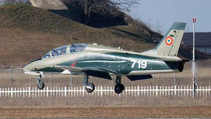 719 - Romania - Air Force IAR Industria Aeronautică Română IAR 99 Şoim