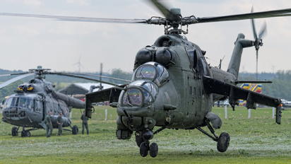730 - Poland - Air Force Mil Mi-24V
