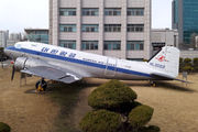 HL2002 - Korean Air Douglas DC-3 aircraft