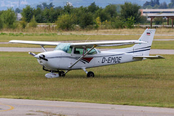 D-EMOE - Private Cessna 172 Skyhawk (all models except RG)