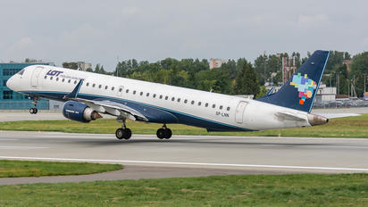 SP-LNN - LOT - Polish Airlines Embraer ERJ-195 (190-200)