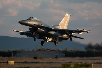 88-0526 - USA - Air Force General Dynamics F-16CG Night Falcon