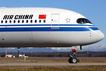 B-322Y - Air China Airbus A350-900