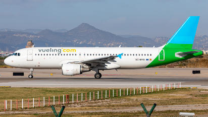 EC-MYB - Vueling Airlines Airbus A320