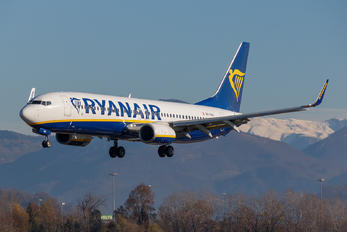 9H-QAA - Ryanair Boeing 737-8AS