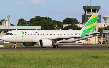 PR-XBG - LATAM Brasil Airbus A320 NEO