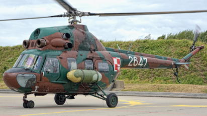 2647 - Poland - Air Force Mil Mi-2