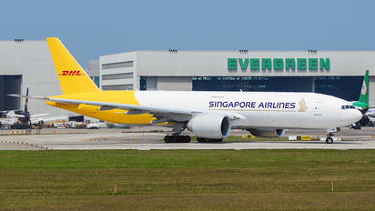 9V-DHB - Singapore Airlines Cargo Boeing 777F