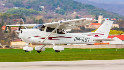 OM-AGT - Private Cessna 172 Skyhawk (all models except RG)